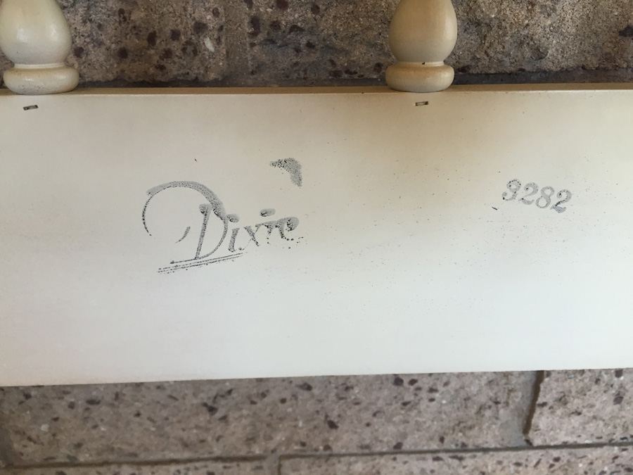 Mid-Century Dixie Queen Size Headboard [Photo 5]