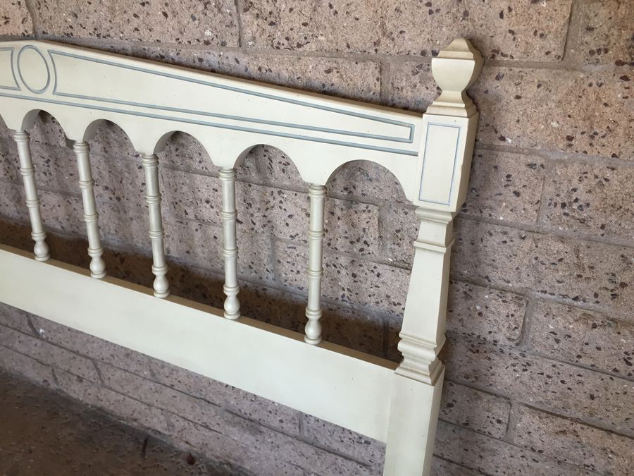 Mid-Century Dixie Queen Size Headboard [Photo 3]