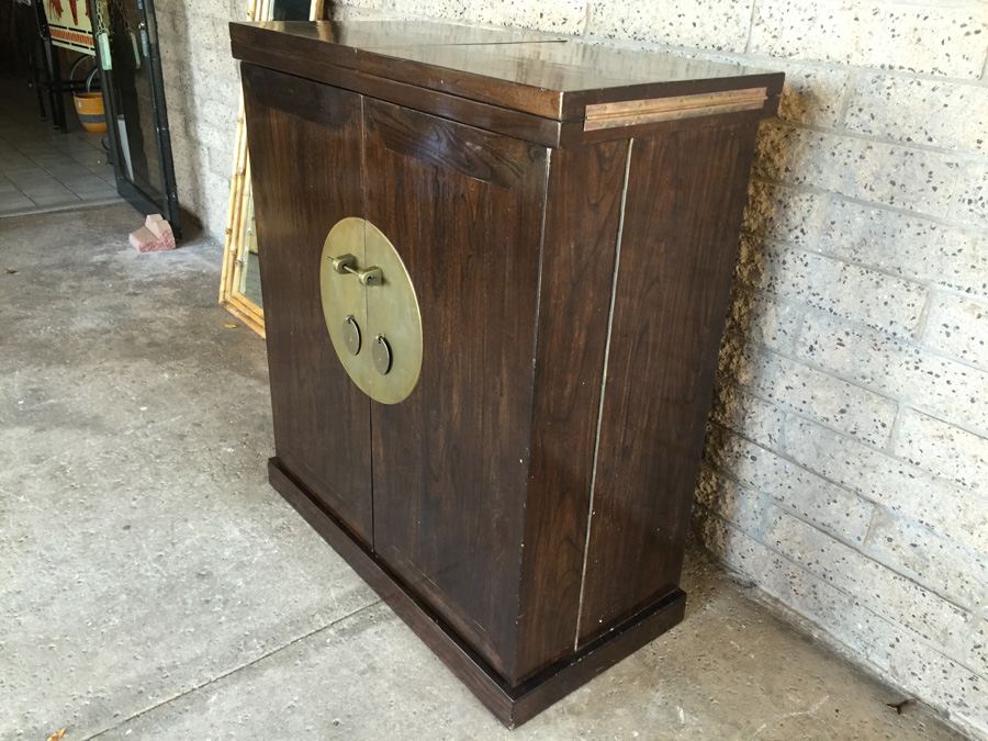 Asian Style Liquor Cabinet Wine Bar [Photo 5]