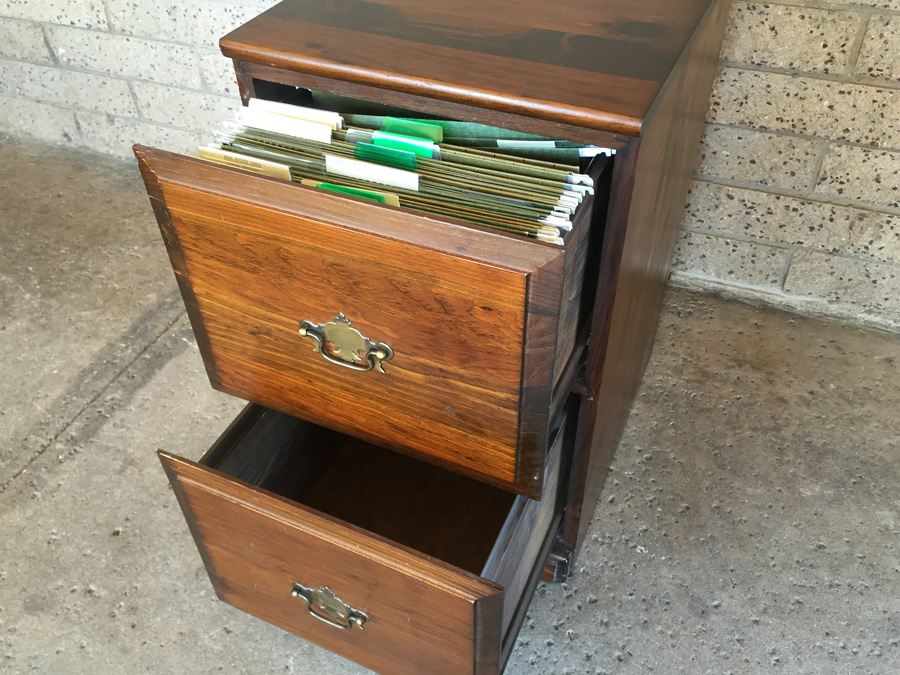 Wooden 2-Drawer Filing Cabinet [Photo 5]