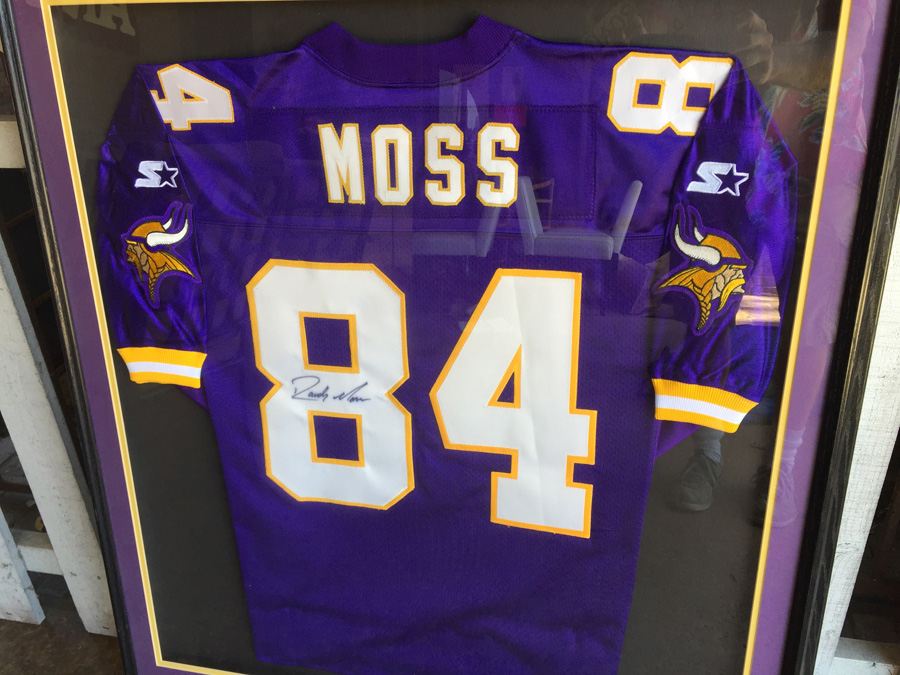 Randy Moss Framed And Signed Purple Minnesota Vikings Jersey And Rookie Football Cards (One Card Signed) [Photo 5]