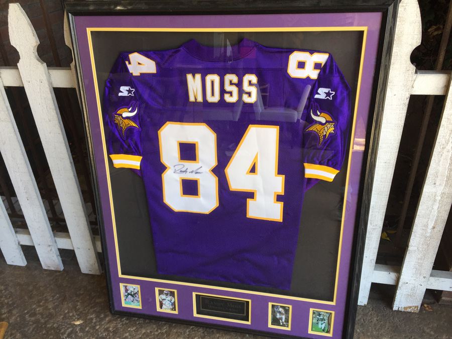 Randy Moss Framed And Signed Purple Minnesota Vikings Jersey And Rookie Football Cards (One Card Signed) [Photo 13]