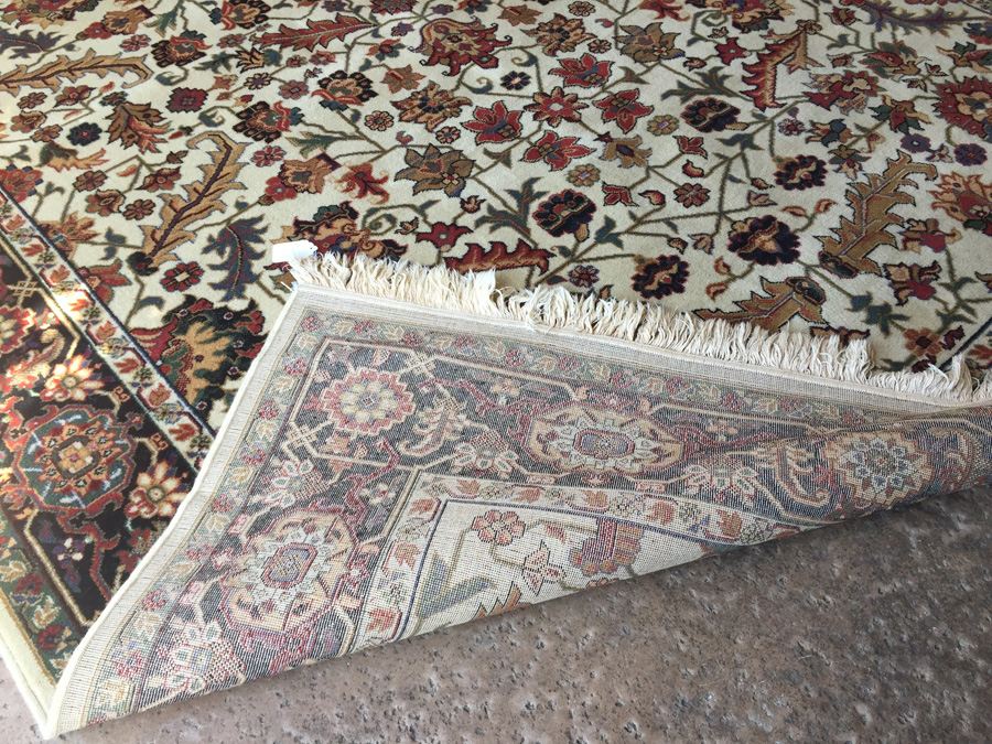 Synthetic Oriental Style Rug - Note Stains [Photo 9]