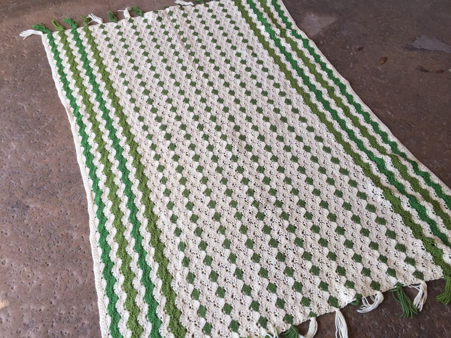 (6) Vintage Crochet Blankets Handmade [Photo 8]