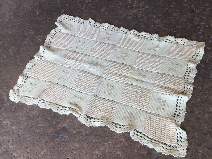 (6) Vintage Crochet Blankets Handmade [Photo 22]