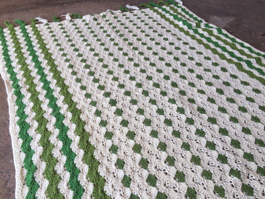 (6) Vintage Crochet Blankets Handmade [Photo 7]
