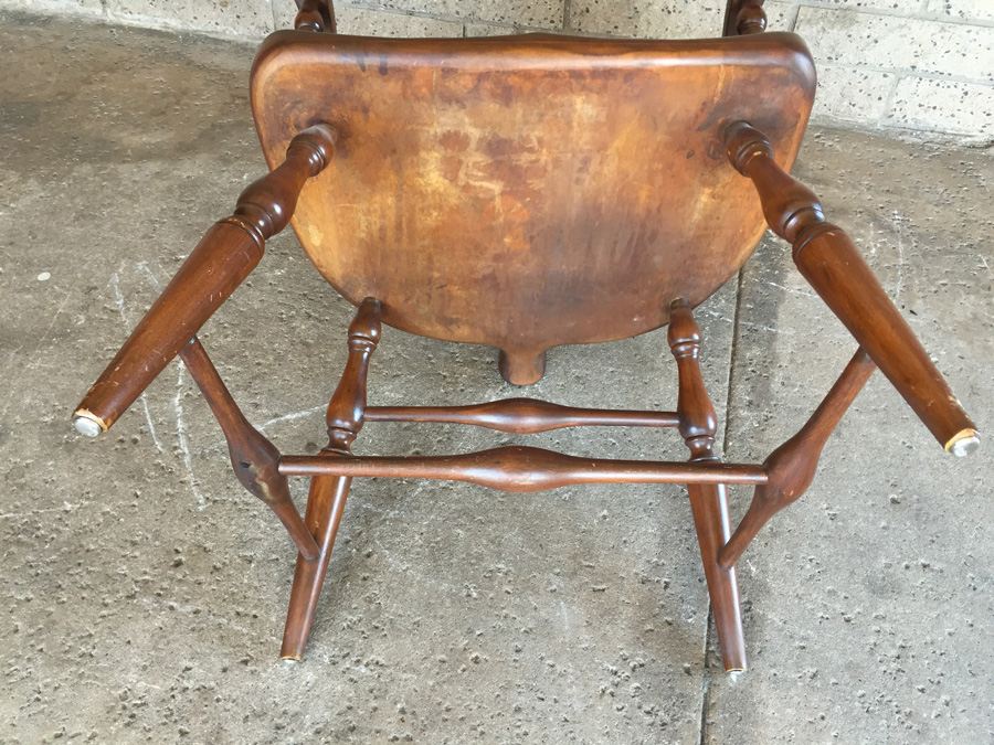 Vintage Windsor Chair [Photo 8]