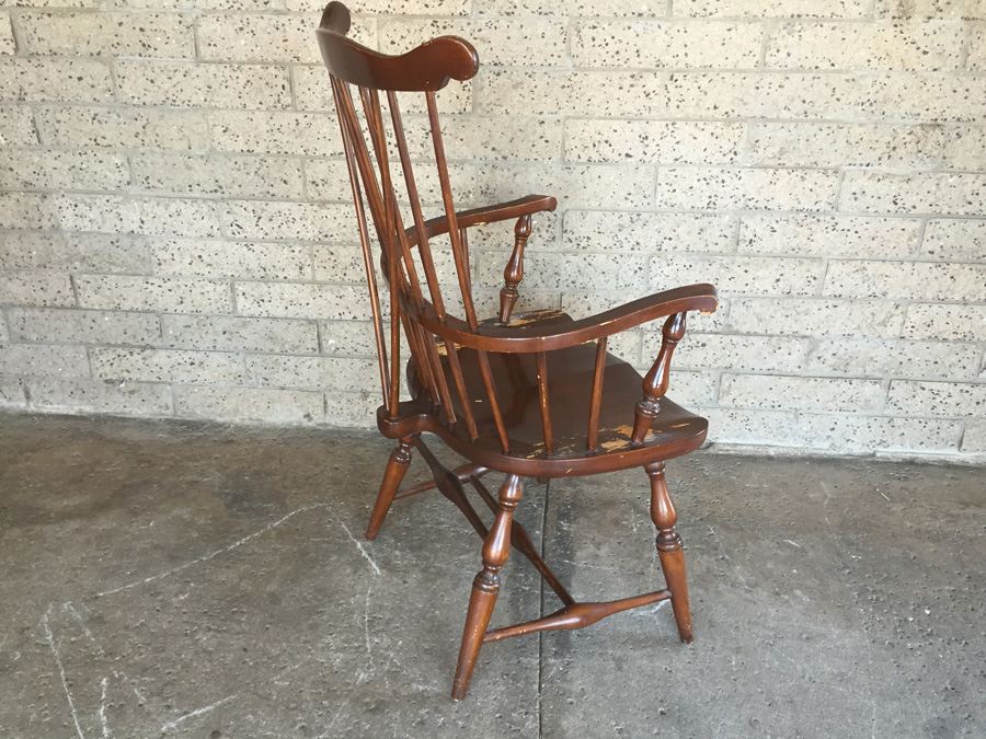 Vintage Windsor Chair [Photo 4]