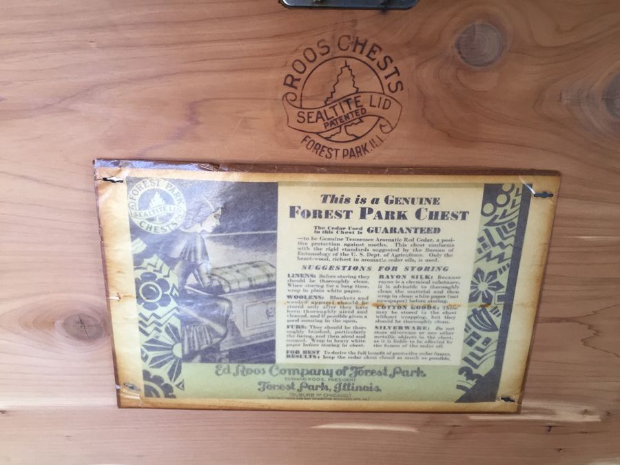 Vintage Ed Roos Company Forest Park Cedar Chest [Photo 9]