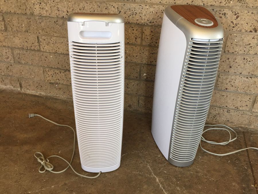 Brookstone Pure-Ion Advanced Ionic Air Cleaner [Photo 4]