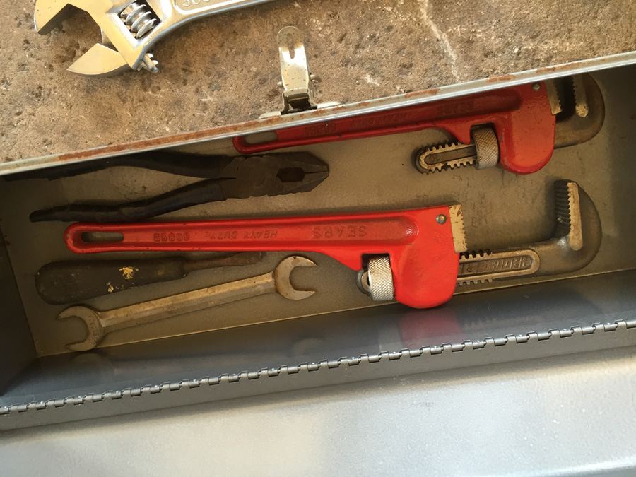Sears Craftsman Metal Toolbox With Tools [Photo 6]