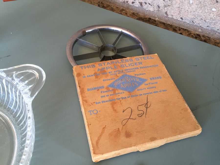 Vintage Kitchen Item Lot (Does Not Include Table) [Photo 7]