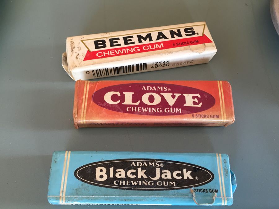 Vintage Kitchen Item Lot (Does Not Include Table) [Photo 3]