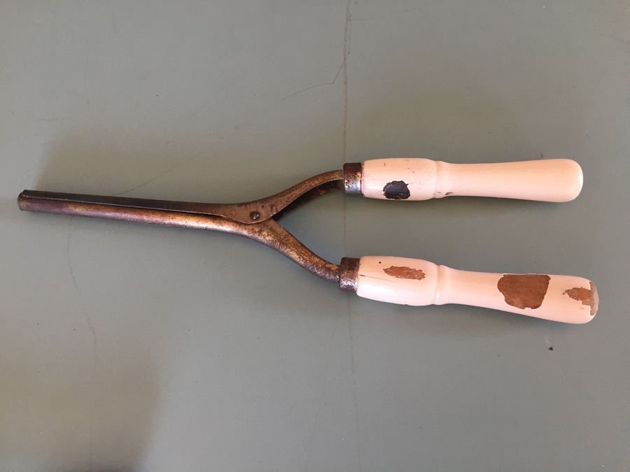 Vintage Manual Hair Clippers Trimmers And Vintage Hair Curling Iron Lot [Photo 10]