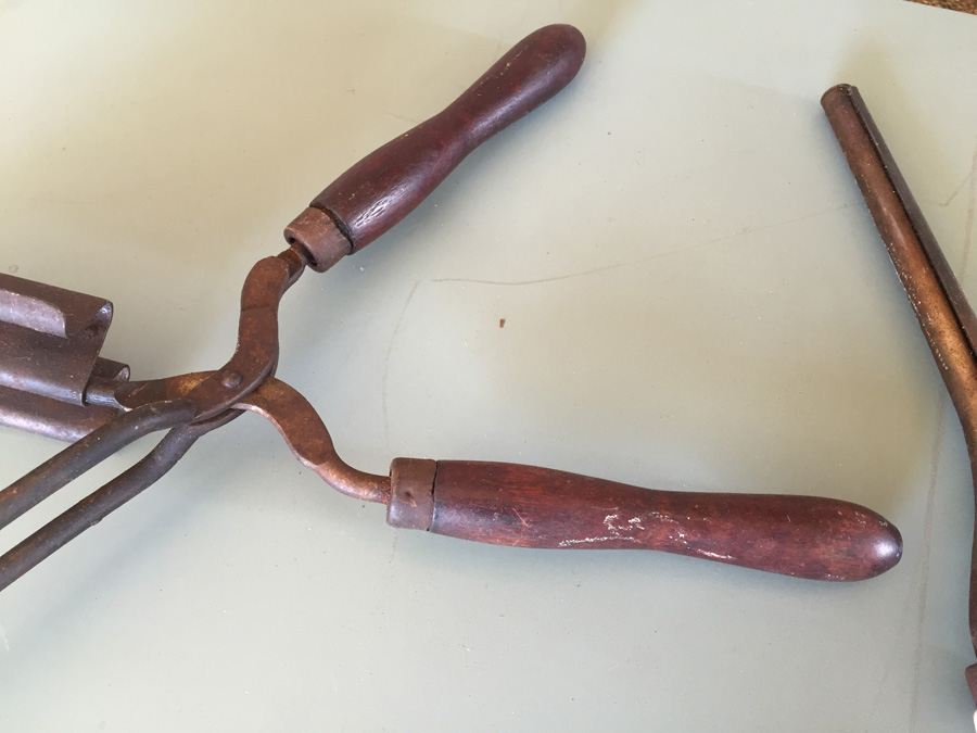 Vintage Manual Hair Clippers Trimmers And Vintage Hair Curling Iron Lot [Photo 9]