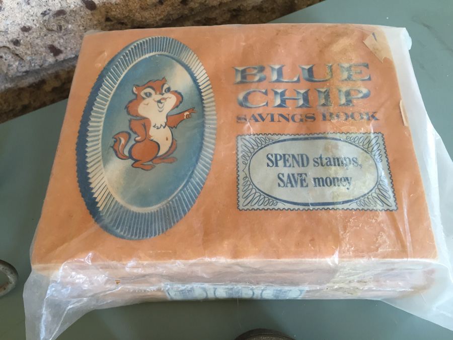 Vintage Lot - Includes 1931 Milton Bradley Household Authors [Photo 10]