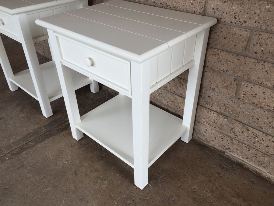 Pair Of White End Tables [Photo 3]