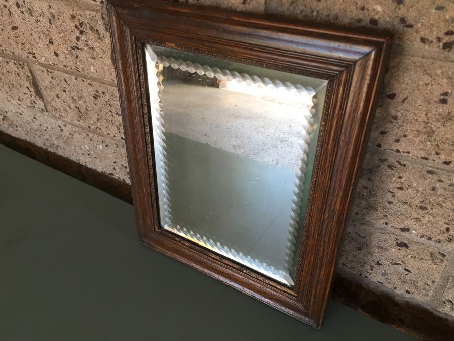 Small Framed Vintage Mirror [Photo 2]