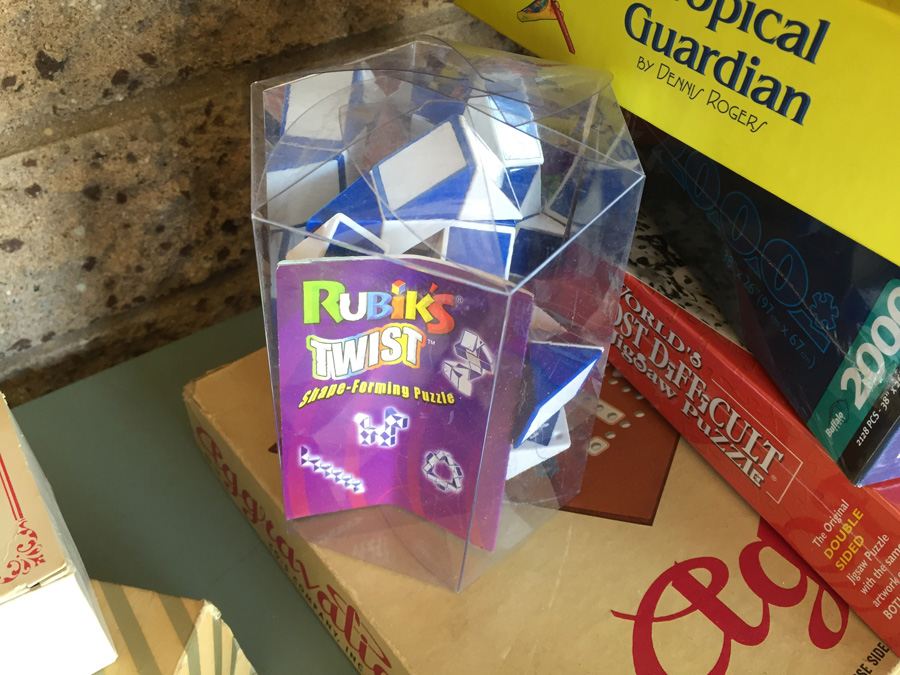 Vintage Boardgames, Puzzles, Toys & Most-Wanted Iraqi Playing Cards [Photo 17]