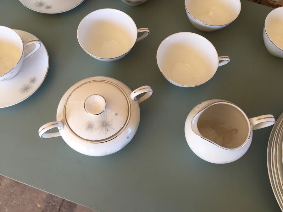 Galaxie by Meito Mid-Century Atomic China Set [Photo 16]