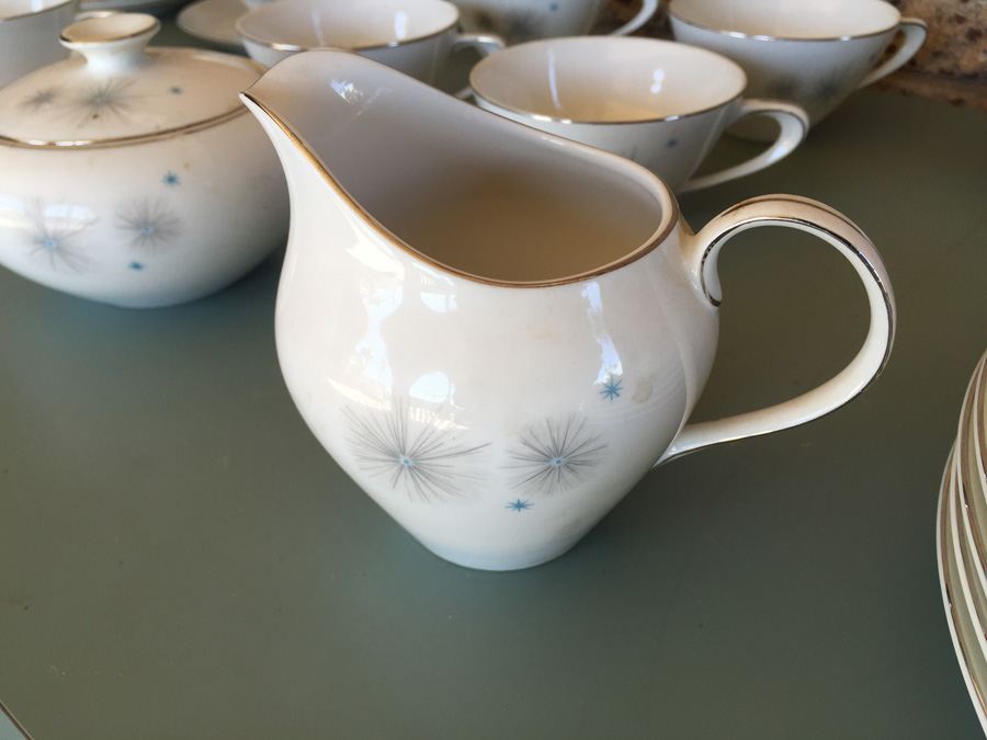 Galaxie by Meito Mid-Century Atomic China Set [Photo 13]