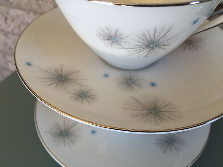 Galaxie by Meito Mid-Century Atomic China Set [Photo 20]
