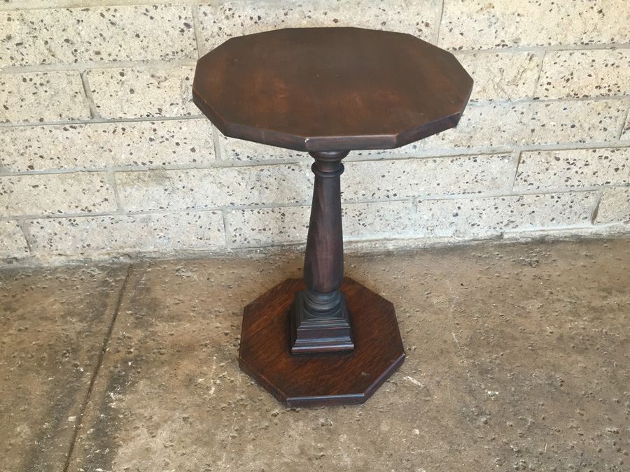 Vintage Turned Side Table [Photo 4]