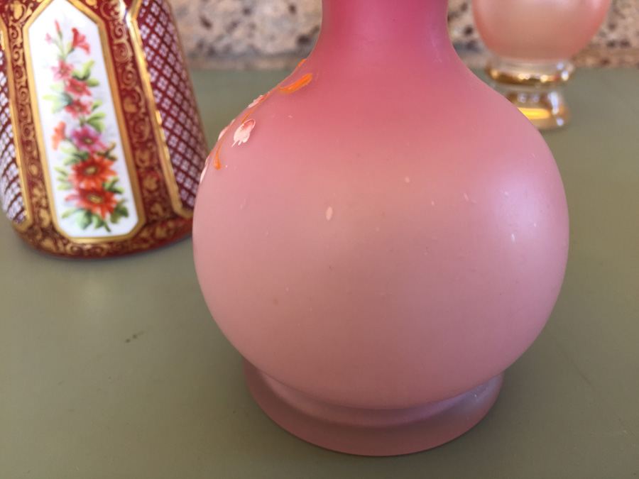 Pink Glass Vase And Bottle Lot - Beautifully Hand Painted [Photo 30]