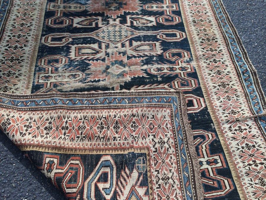 Handmade Wool Area Rug [Photo 5]