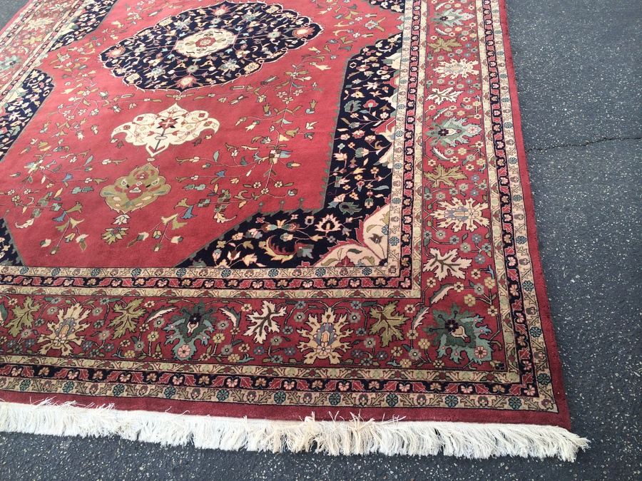 Large Handmade Wool Area Rug - 9' x 11' 10' [Photo 3]