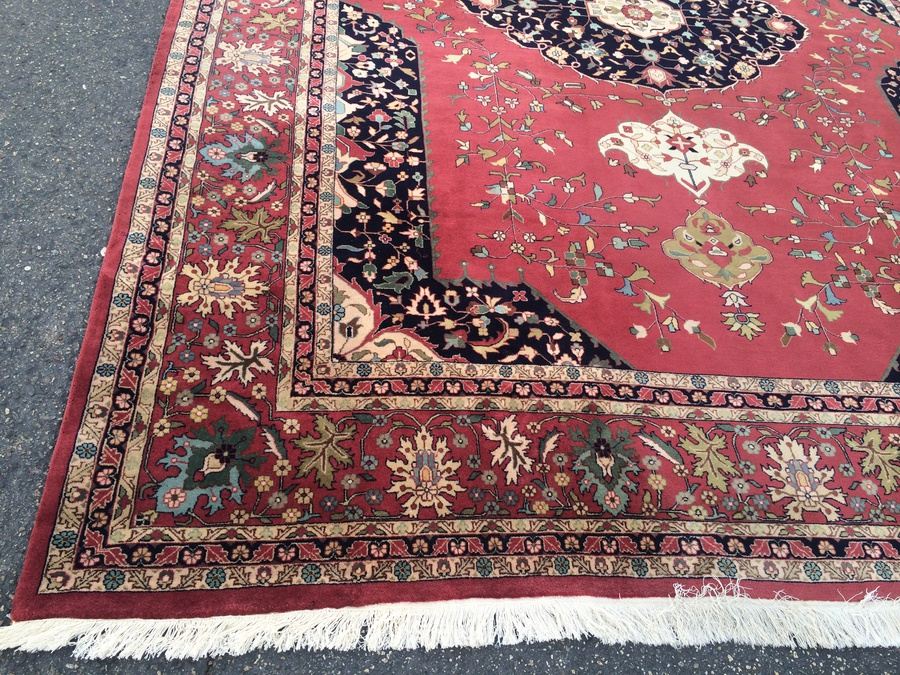 Large Handmade Wool Area Rug - 9' x 11' 10' [Photo 2]