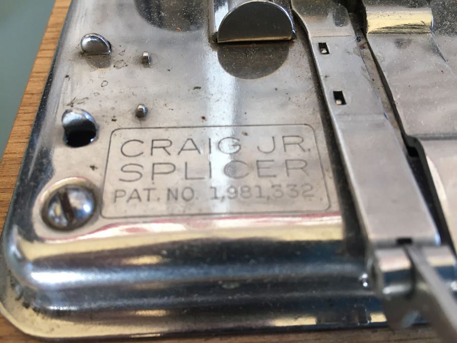 Vintage Bell & Howell Filmo Automatic Cine Camera And Craig Junior 8-16MM Film Splicer [Photo 16]