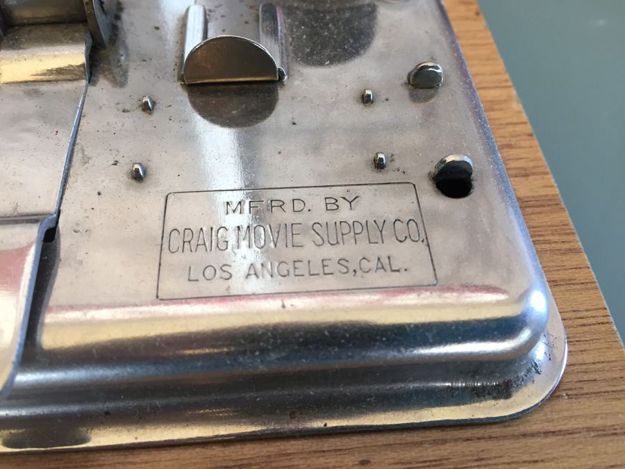 Vintage Bell & Howell Filmo Automatic Cine Camera And Craig Junior 8-16MM Film Splicer [Photo 17]