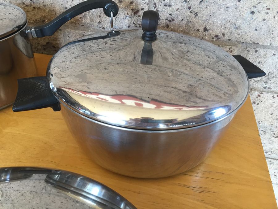 Vintage Farberware Aluminum Clad Stainless Steel Lided Pots & Pans (9 Pieces) [Photo 10]