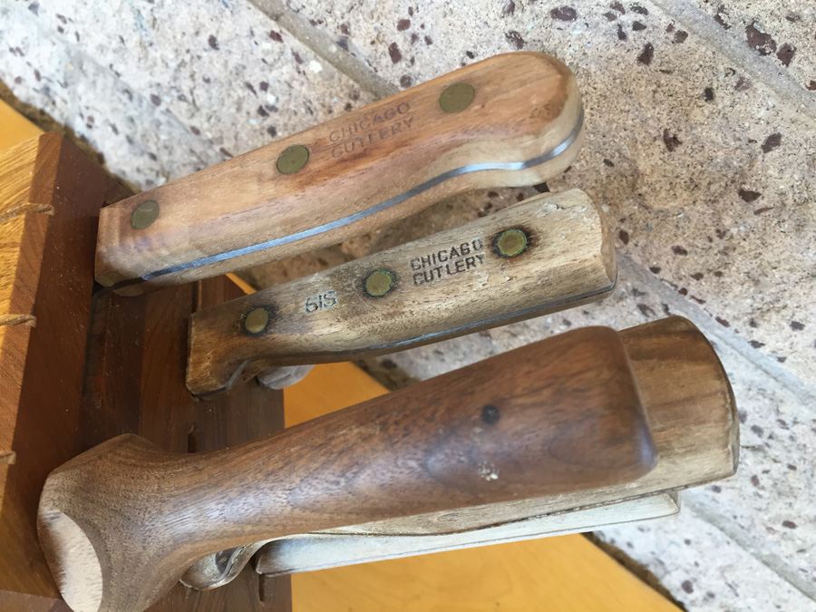 Chicago Cutlery Knife Block Set [Photo 2]