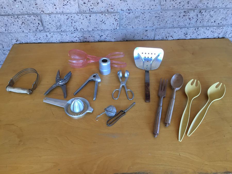 Kitchen Lot [Photo 1]