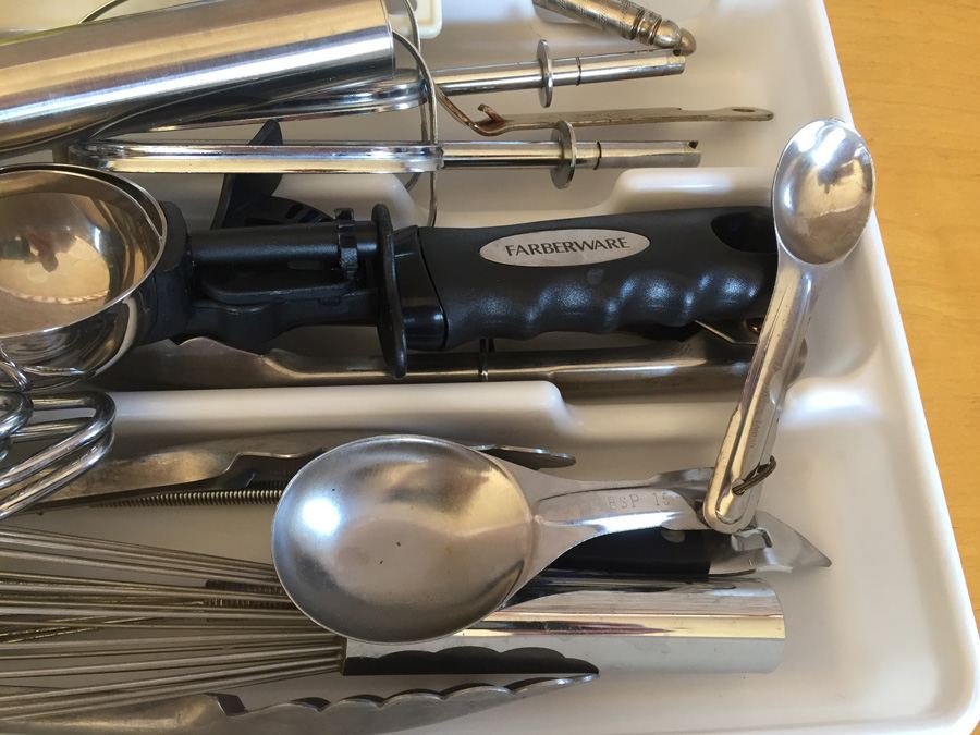 Kitchen Utensil Lot [Photo 4]