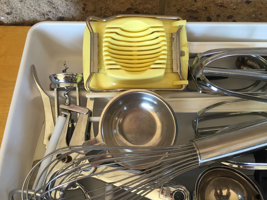 Kitchen Utensil Lot [Photo 6]