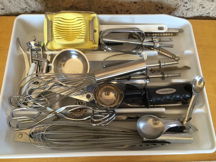 Kitchen Utensil Lot