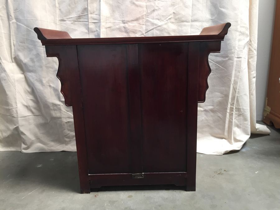 George Zee & Company Hong Kong Custom Cabinet [Photo 2]