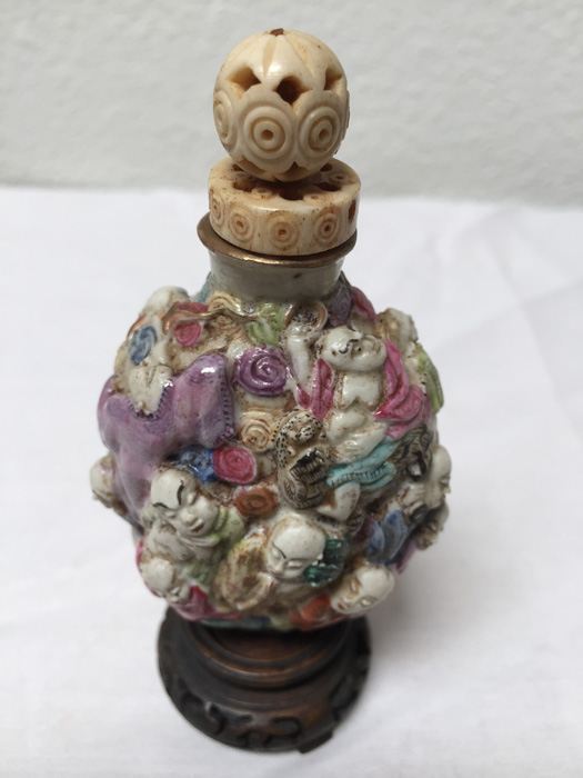 Vintage Chinese Snuff Bottle Signed