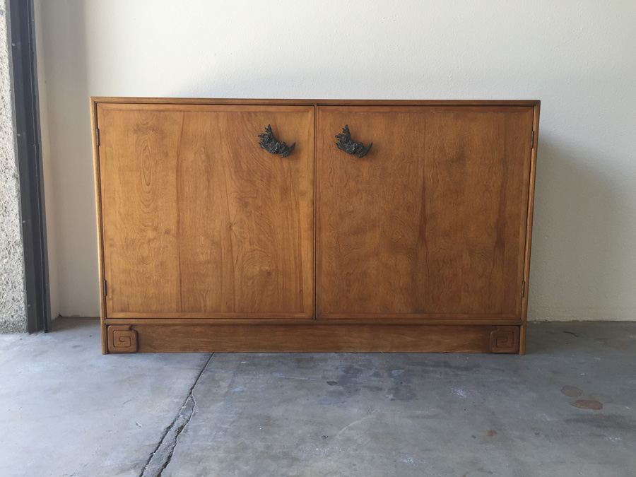 Pair Of Vintage Asian Cabinets [Photo 9]