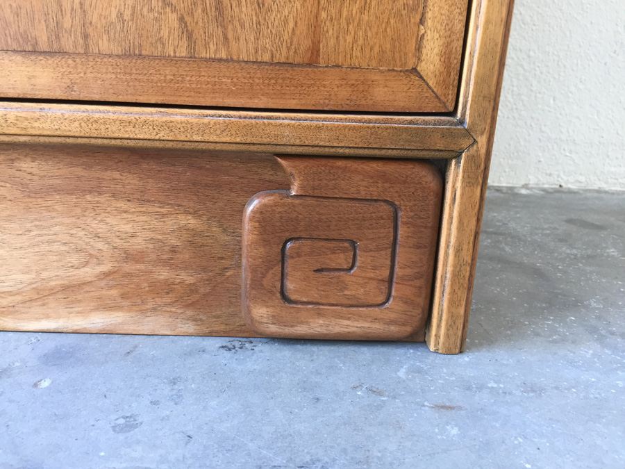 Pair Of Vintage Asian Cabinets [Photo 7]