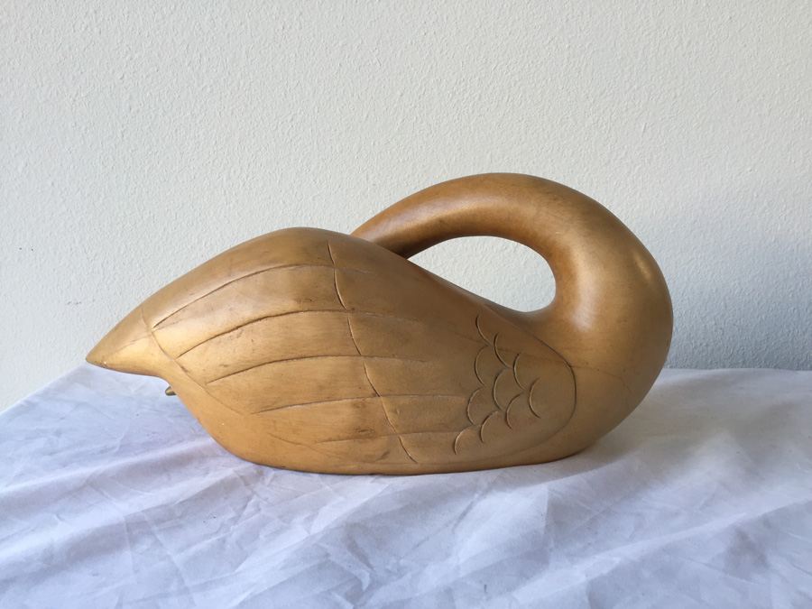 Wooden Carved Swan [Photo 3]