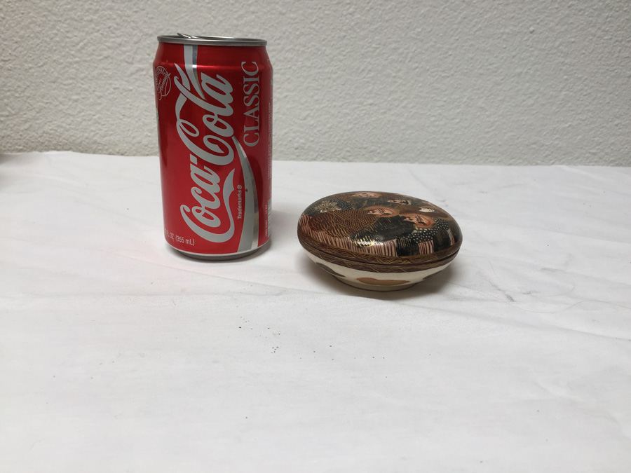 Signed Japanese Oriental Hand Painted Round Lidded Box With Dragon [Photo 5]