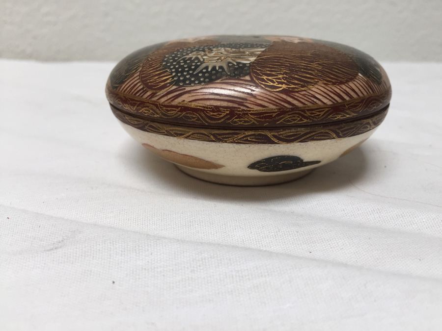 Signed Japanese Oriental Hand Painted Round Lidded Box With Dragon [Photo 2]