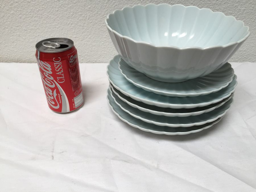 (5) White Asian Scalloped Plates With White Scalloped Bowl Signed [Photo 1]