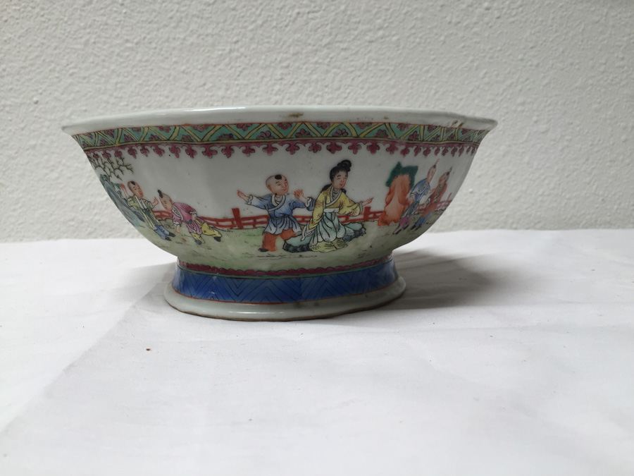 Vintage Chinese Hand Painted Bowl [Photo 5]