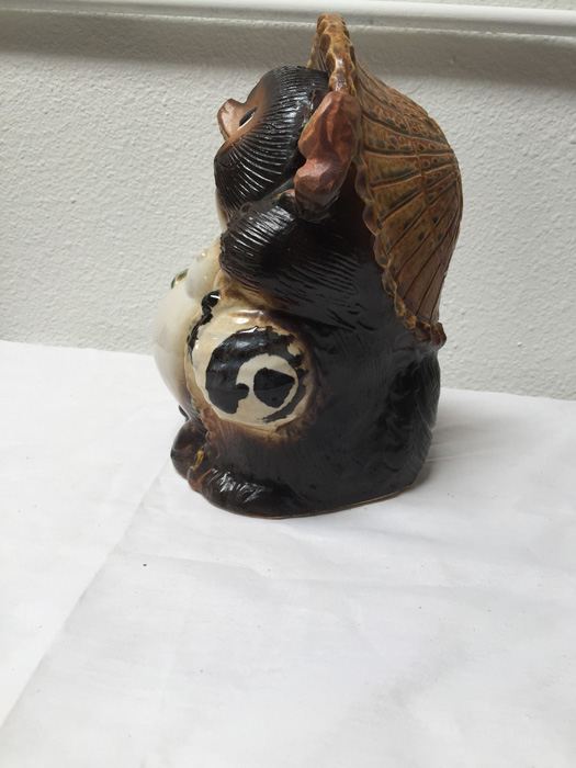 japanese tanuki raccoon dog statue