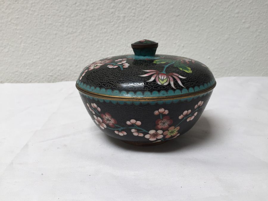 Vintage Round Lidded Chinese Cloisonne Box [Photo 6]